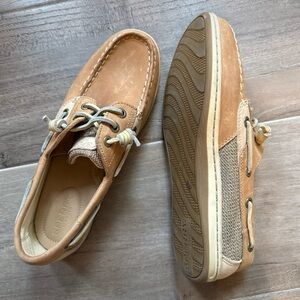 Sperry Tan Loafers with Moccasin Stitching and Rubber Sole